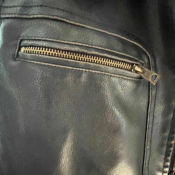 Guess leather coat - Picture 4 of 9